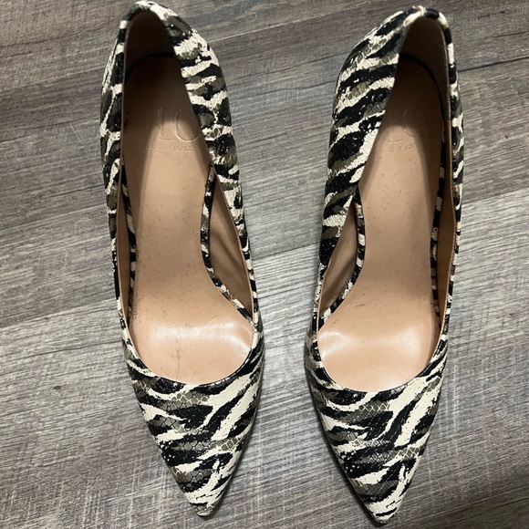 JLO Heels - Picture 3 of 3